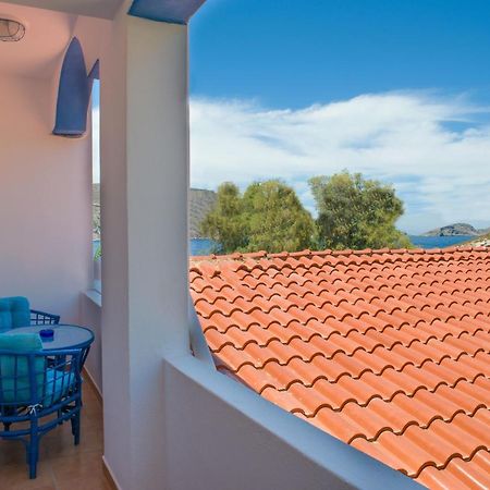 Faros Rooms Livadia  Bagian luar foto